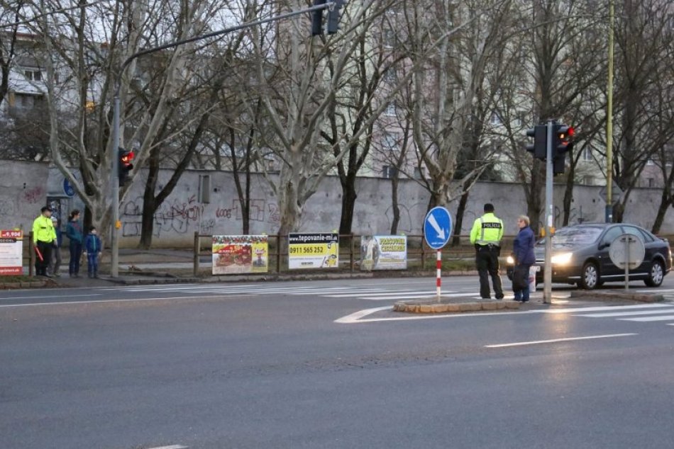 Ilustračný obrázok k článku Trojdňová dopravná policajná akcia odhalila agresívnych vodičov a „telefonistov“