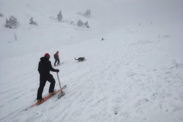 Ilustračný obrázok k článku Záchranári z Nízkych Tatier pomáhali po páde mladému skialpinistovi