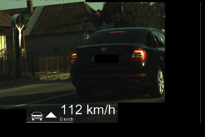 Ilustračný obrázok k článku Po Michalovciach sa rútil rýchlosťou 112 km/h: Pretekár dostal mastnú pokutu