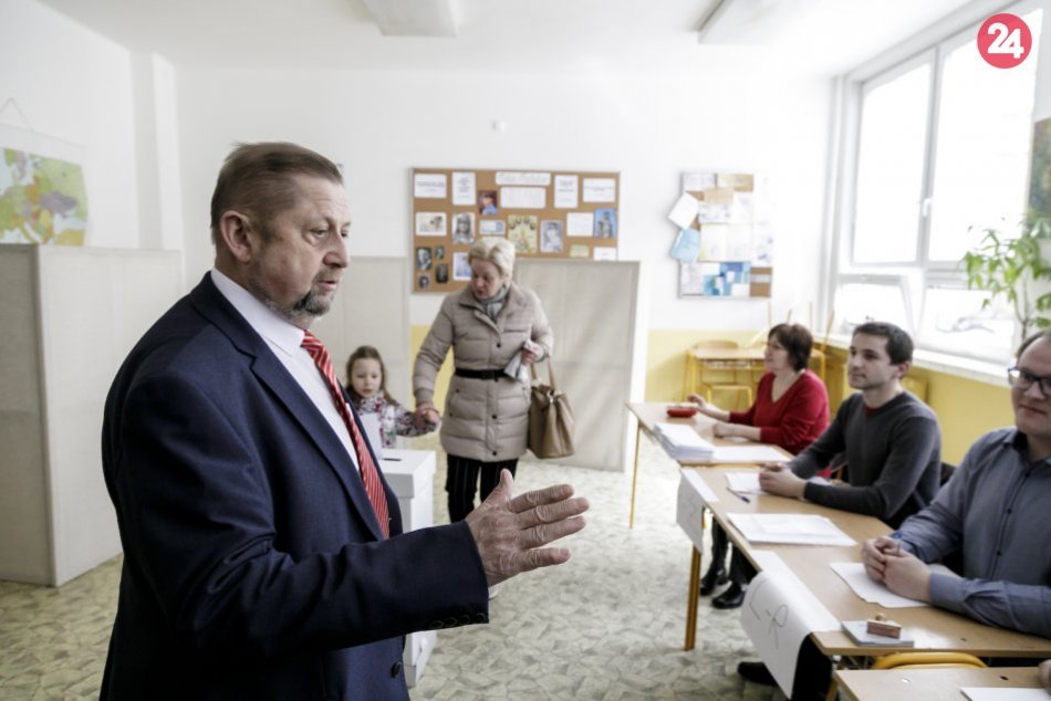 Ilustračný obrázok k článku Harabin vo svojej sťažnosti tvrdí, že Čaputová pri financovaní kampane obišla zákon