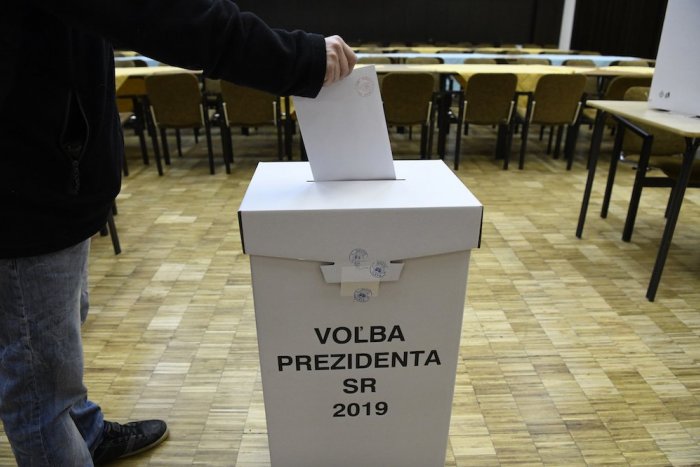 Ilustračný obrázok k článku Voliť prezidenta bude len menšina ľudí bez domova, tvrdí Jozef Kákoš