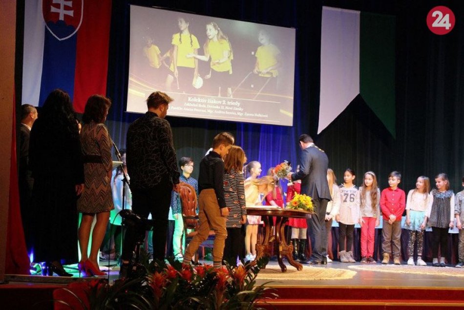 Ilustračný obrázok k článku Novým Zámkom robia skvelé meno: Nominujte študentov, ktorým sa dostane pocty