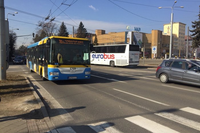 Ilustračný obrázok k článku Košická verejná doprava bude jazdiť častejšie, bezplatné parkovanie zatiaľ zostáva
