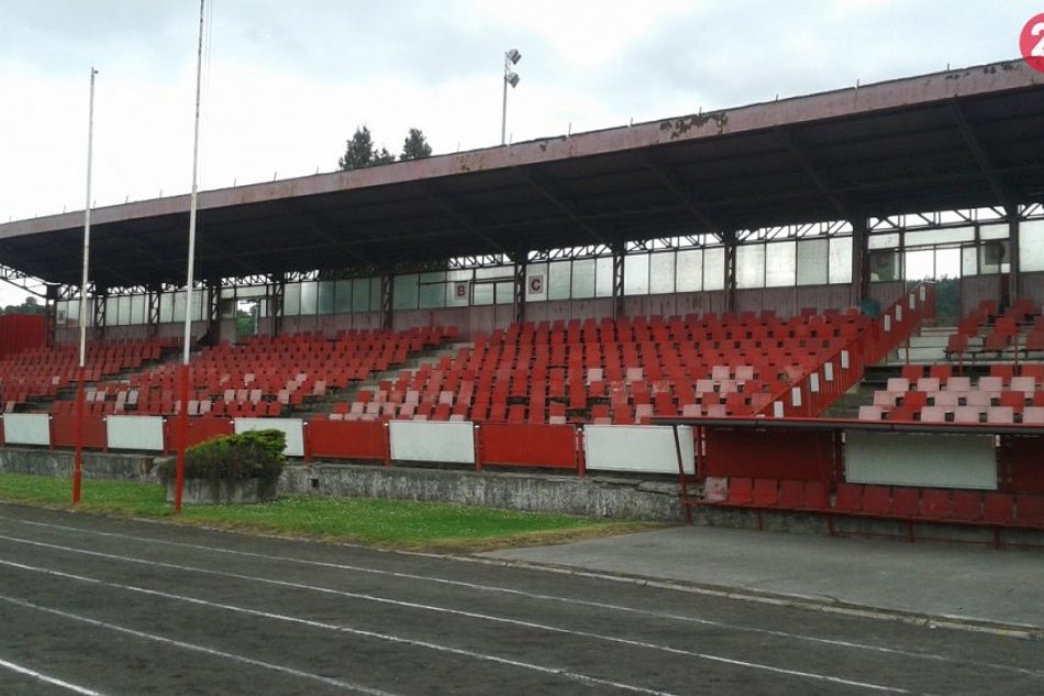 Ilustračný obrázok k článku Futbalový štadión v Považskej stojí pred rekonštrukciou: Aká nakoniec bude? FOTO