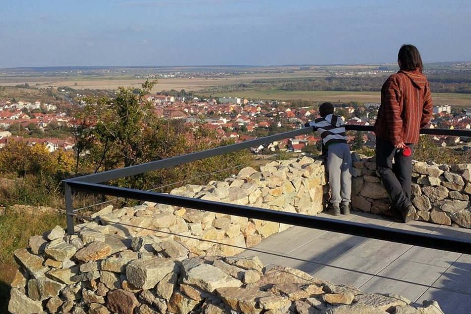 Ilustračný obrázok k článku Navštívte vinohradnícky SKANZEN neďaleko Bratislavy: Ponúka pohodu a NÁDHERNÉ výhľady