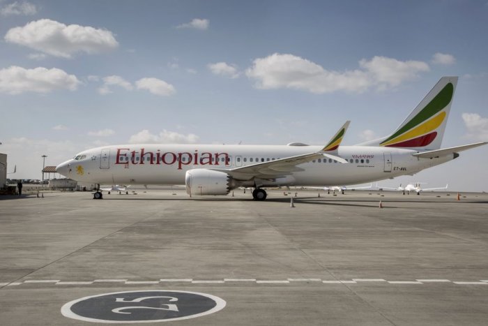 Ilustračný obrázok k článku Havária etiópskeho lietadla: Šéf Boeingu priznal problém s automatickým systémom