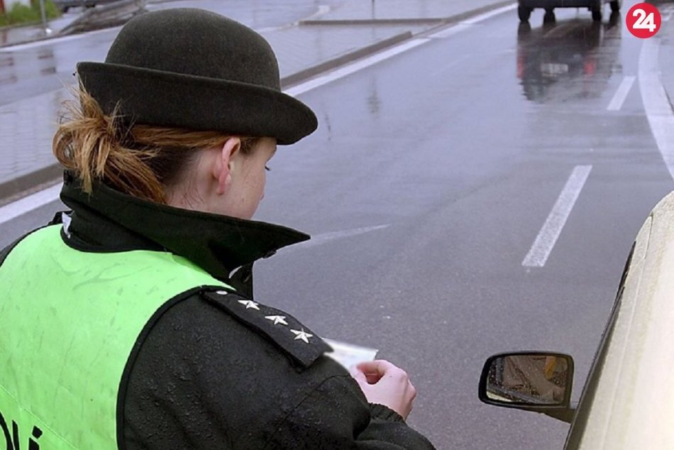 Ilustračný obrázok k článku Policajti krútia hlavou: Posvietili si na vodičov v Žilinskom kraji, ľudia sú nepoučiteľní