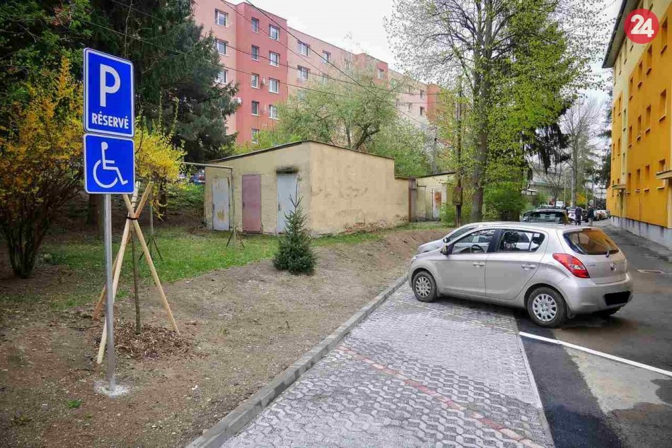 Ilustračný obrázok k článku Už to je pohodlnejšie: Na tejto ulici v Prešove uľahčili parkovanie, FOTO