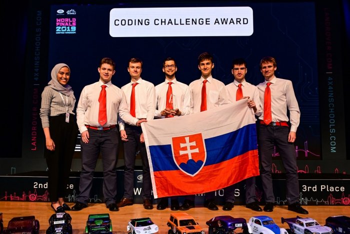 Ilustračný obrázok k článku Košickí študenti uspeli vo svetovom finále súťaže Land Rover