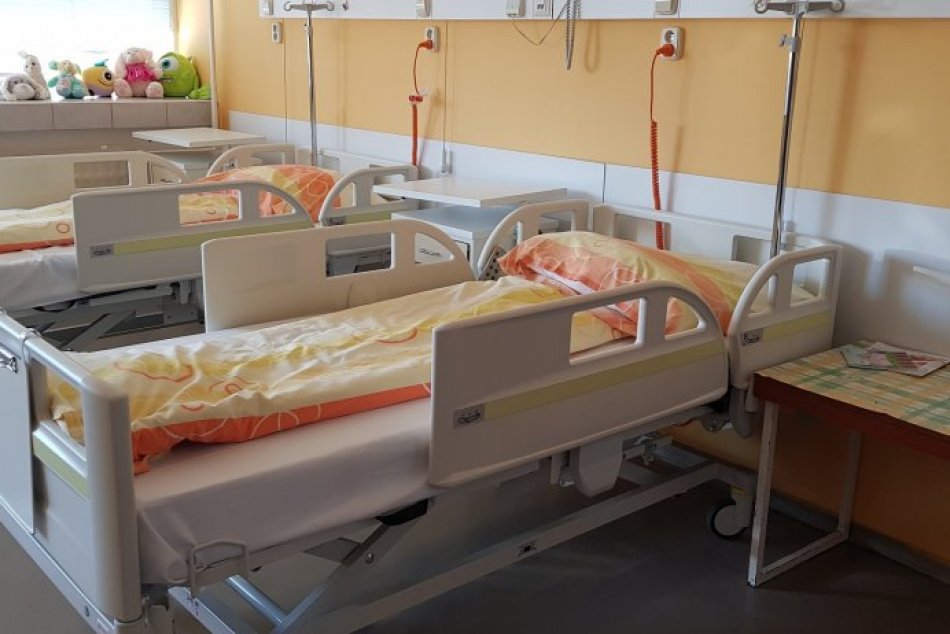 Ilustračný obrázok k článku Výborná správa pre pacientov: V bystrickej nemocnici pribudli desiatky nových lôžok, FOTO