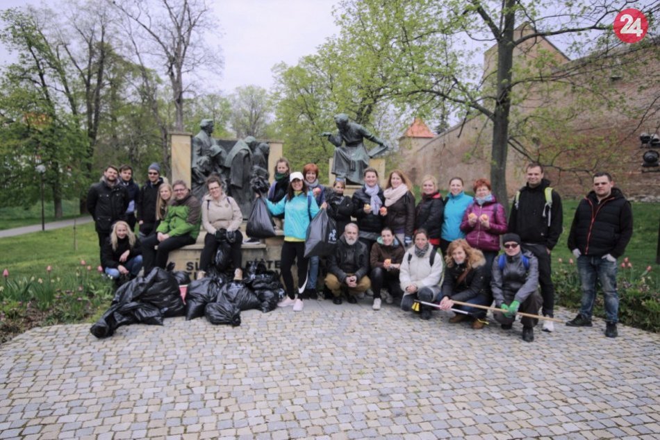 Ilustračný obrázok k článku Trnavčania spoločne upratali mesto: Vyzbierali päť ton odpadu, FOTO