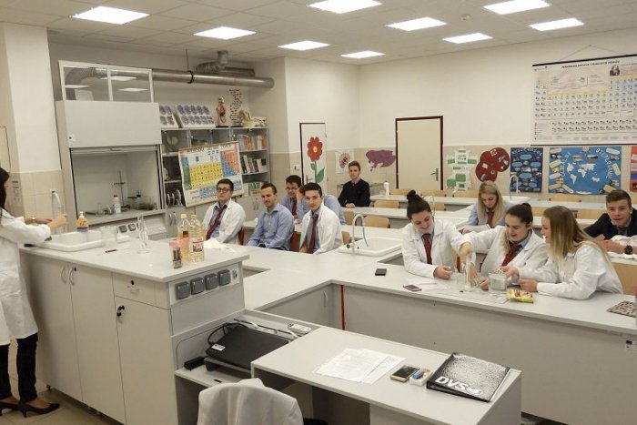 Ilustračný obrázok k článku Moderné učebne na žiarskej škole: Mesto hľadá firmu, ktorá ich prerobí