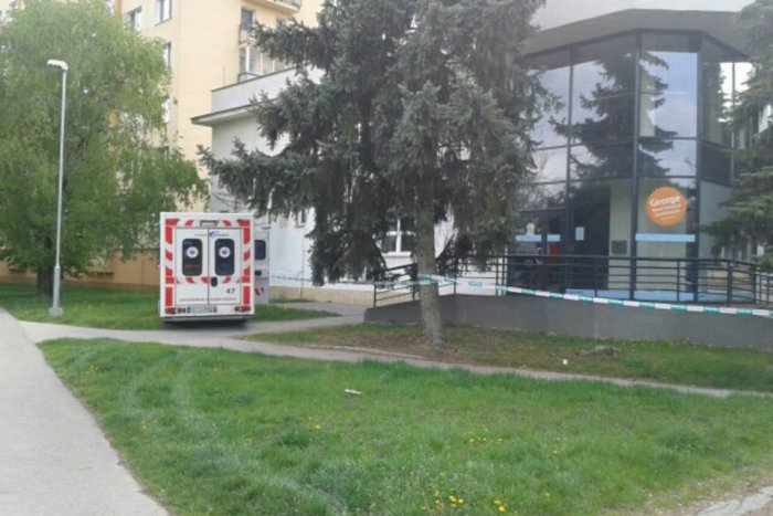 Ilustračný obrázok k článku Polícia vyšetruje lúpežné prepadnutie v pobočke banky v Košiciach
