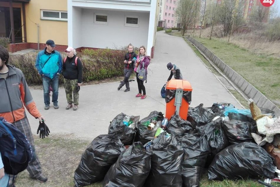 Ilustračný obrázok k článku Vyše 700 dobrovoľníkov v rámci jarného upratovania vyzbieralo v meste 24 ton odpadu!