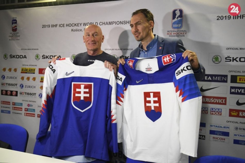 Ilustračný obrázok k článku Šéf marketingu SZĽH otvorene: Slovenský hokej potrebuje podporu, nie zákazy