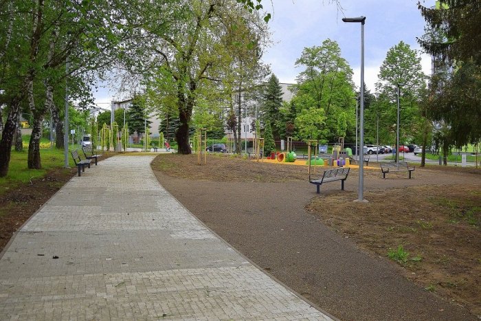 Ilustračný obrázok k článku Je tesne pred dokončením: Pozrite si, ako po obnove vyzerá park na Ulici osloboditeľov