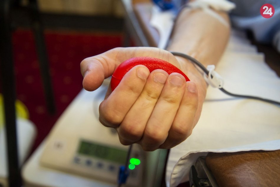 Ilustračný obrázok k článku Slovenský Červený kríž každoročne ocení viac ako 11-tisíc mnohonásobných darcov krvi