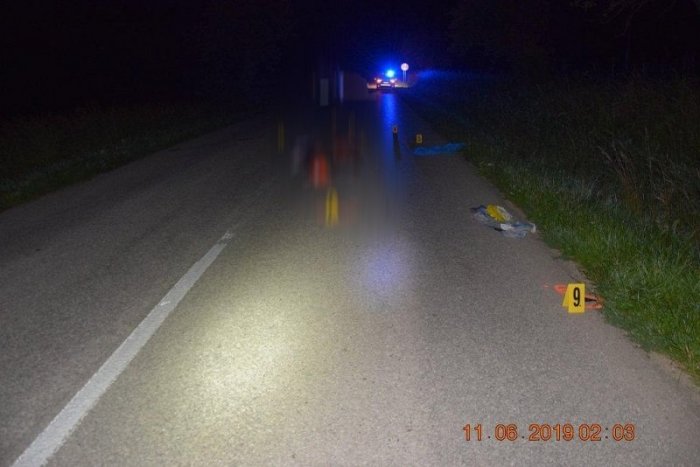 Ilustračný obrázok k článku Smrteľný náraz! Vodič z okresu Lučenec zrazil chodca, ktorý mu doslova sedel v ceste, FOTO