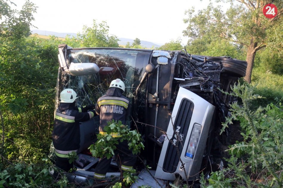 Ilustračný obrázok k článku Autobus s deťmi zo Slovenska mal v Maďarsku nehodu: Zranilo sa 13 ľudí