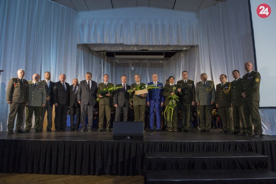 Ilustračný obrázok k článku Záchrana životov i pomoc verejnosti: Vojenský čin roka 2018 pozná víťazov