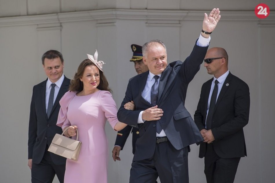 Ilustračný obrázok k článku Kiska odovzdal palác novej prezidentke. Teraz má namierené do Bystrice