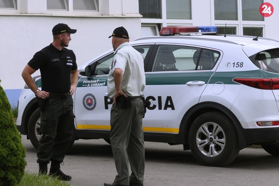 Ilustračný obrázok k článku Polícia o streľbe na Považí: Vyšetrovateľ začal trestné stíhanie zločinu vraždy