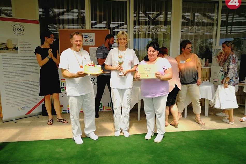 Ilustračný obrázok k článku Súťaž opatrovateľov z celého kraja: Bojovalo sa o putovný pohár predsedu KSK