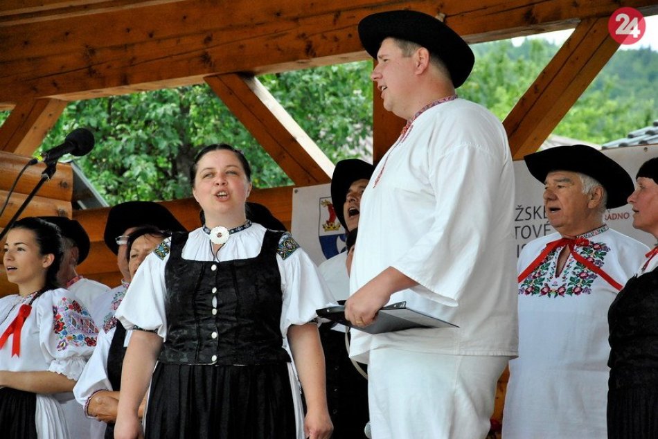 Ilustračný obrázok k článku Silné zastúpenie z okresu Považská na folklórnom festivale: PROGRAM v Papradne
