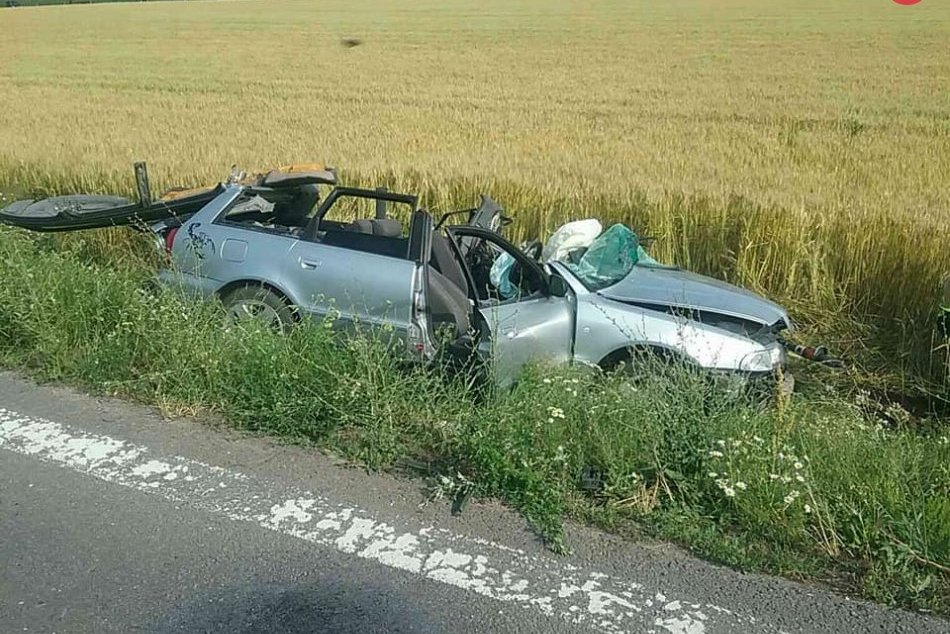 Ilustračný obrázok k článku Tragická nehoda v okrese Prievidza: Jedna mŕtva, dvaja zranení, FOTO