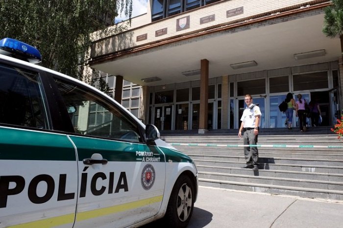 Ilustračný obrázok k článku Košičan plánoval vyhodiť do vzduchu auto, pomôcť tým chcel známemu farmárovi z východu