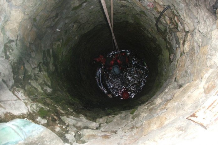 Ilustračný obrázok k článku Zásah hasičov neďaleko Lučenca: Ratovali osobu, ktorá spadla do studne