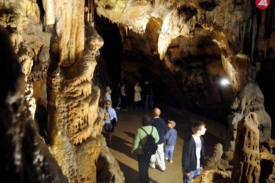 Ilustračný obrázok k článku Milovníci prírody, hudby a zážitkov si prídu na svoje: PROGRAM nielen v jaskyni