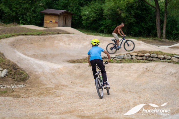 Ilustračný obrázok k článku V Mýte pod Ďumbierom otvorili nový a jediný bike park na Horehroní, FOTO
