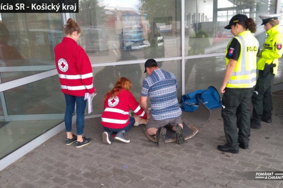 Ilustračný obrázok k článku V poskytovaní prvej pomoci majú vodiči v kraji ešte vážne medzery, FOTO