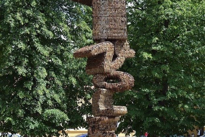 Ilustračný obrázok k článku Kľúčovú sochu už v parku na Moyzesovej ulici neuvidíte. Kam zmizla?