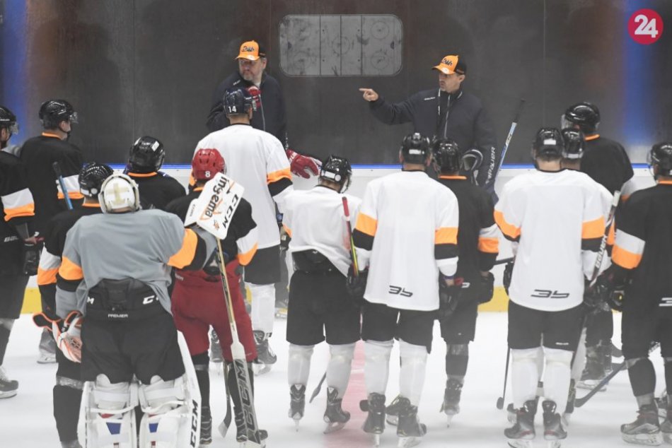 Ilustračný obrázok k článku Michalovskí hokejisti v hlavnom meste Maďarska: Porazili domácich na ľade