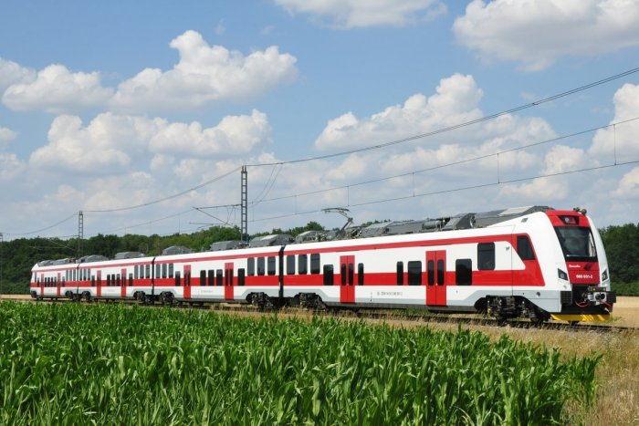 Ilustračný obrázok k článku Nové vlaky pre Žilinský kraji už testujú: Nazrite na FOTO aj do interiéru