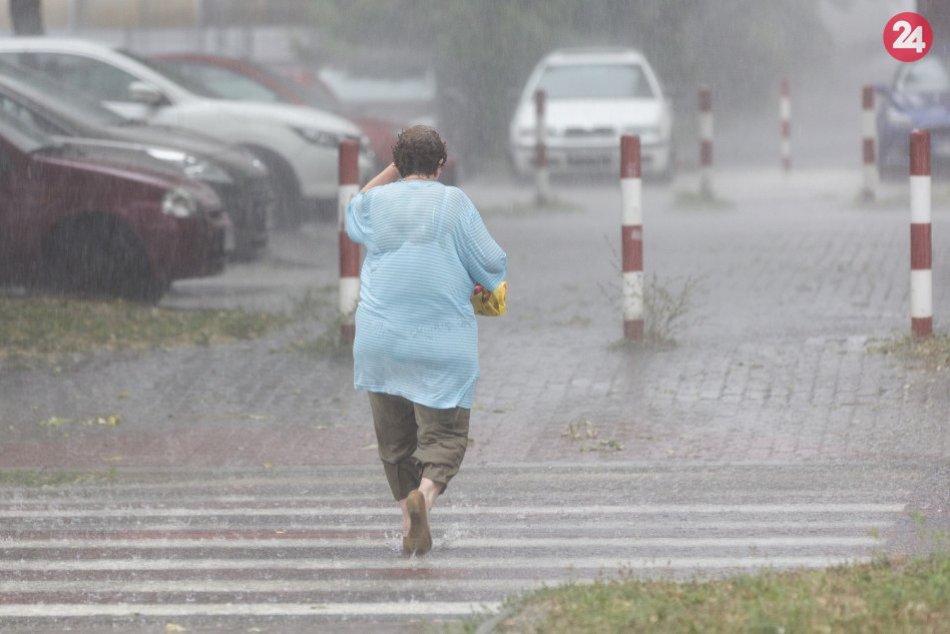 Ilustračný obrázok k článku Nezmoknite na kosť: Na Mikulášsky okres udrie dážď, v týchto hodinách platí výstraha