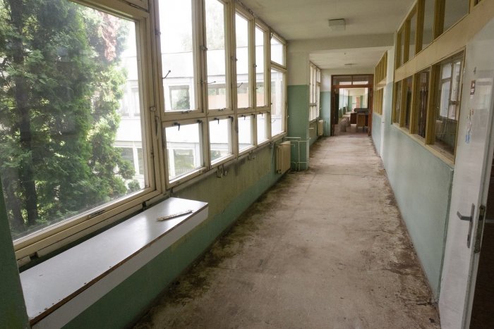 Ilustračný obrázok k článku Po prázdninách čakajú na žiakov nové učebne, telocvične či multifunkčné ihriská