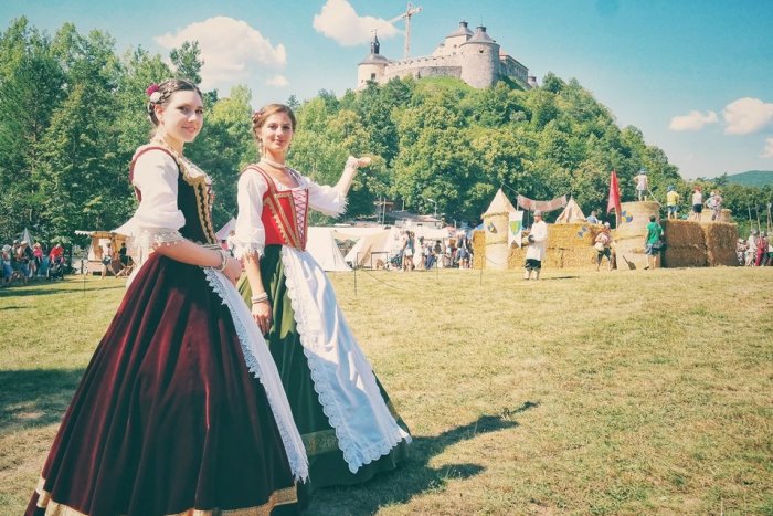 Ilustračný obrázok k článku Najväčší festival stredoveku v Košickom kraji: Krásnohorské hradné hry už tento víkend!