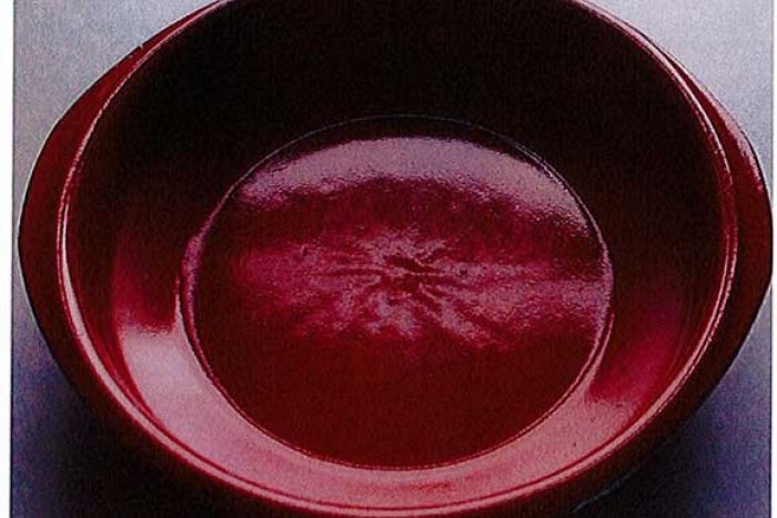 Ilustračný obrázok k článku Hygienici varujú pred nebezpečnou misou na pečenie: Testy odhalili únik hliníka