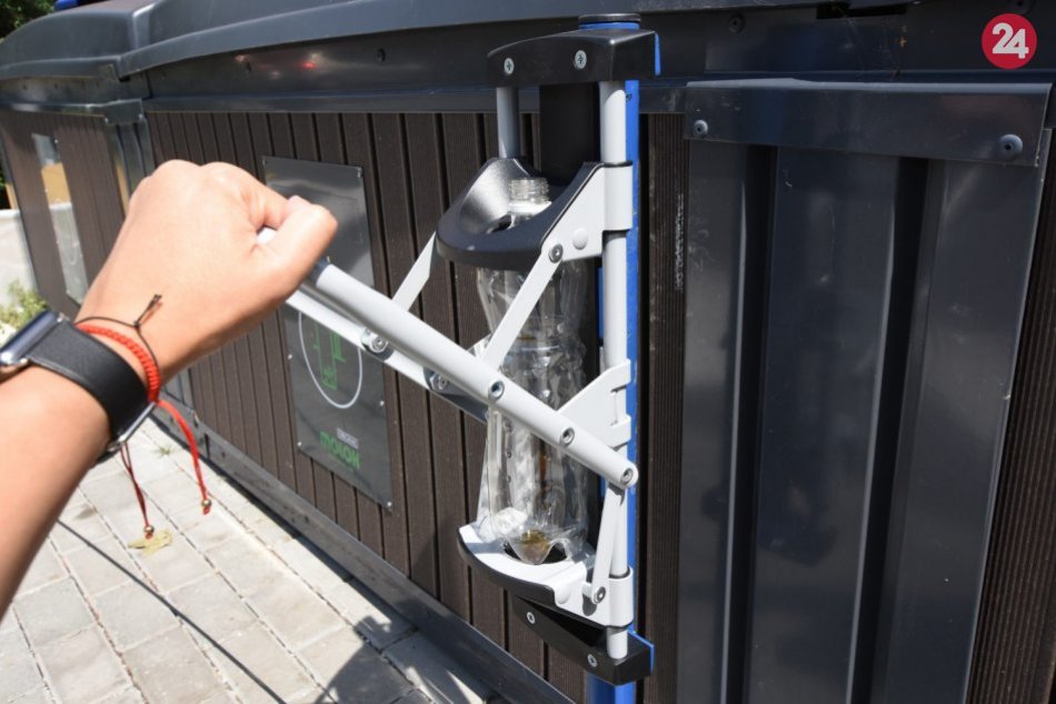 Ilustračný obrázok k článku V Trenčíne testujú zaujímavú pomôcku: Nainštalovali ju na tieto ulice, FOTO