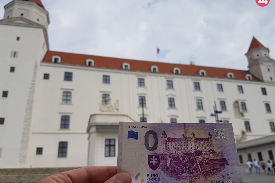 Ilustračný obrázok k článku Do predaja ide nová 0 Euro Souvenir bankovka s motívom Bratislavského hra­du