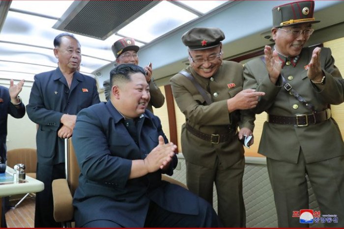 Ilustračný obrázok k článku Severná Kórea vystrelila do mora "neidentifikovateľné projektily"