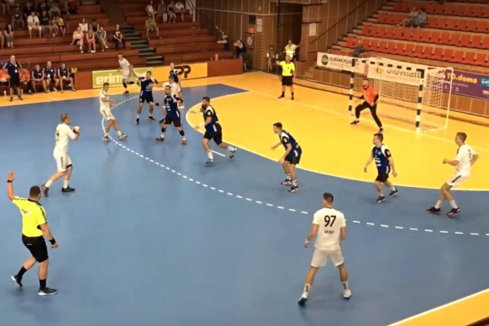 Ilustračný obrázok k článku Hádzanárskym tímom začala sezóna: Na palubovke sa darilo viac ženám, VIDEO