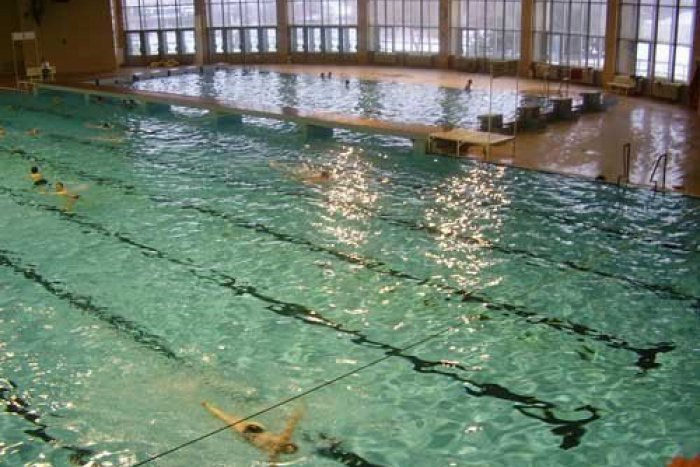 Ilustračný obrázok k článku Plávajú celé Košice: Na krytej plavárni si opäť môžete užiť bazén zadarmo
