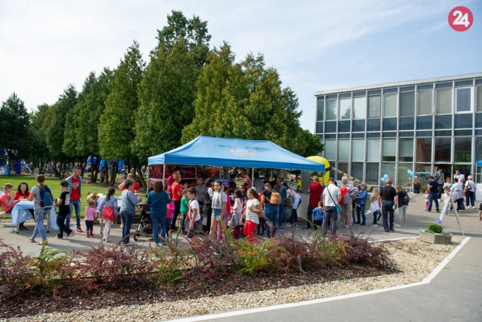 Ilustračný obrázok k článku Deň otvorených dverí v nemocnici v Šaci prilákal 700 návštevníkov, FOTO