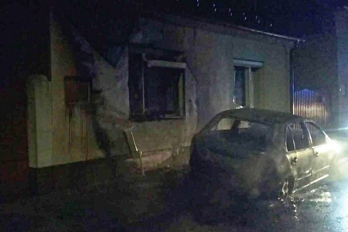 Ilustračný obrázok k článku V Šulekove horelo auto: Požiar sa rozšíril aj na rodinný dom