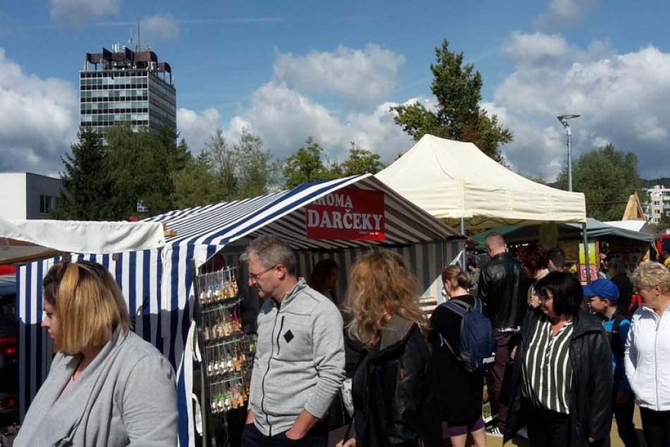 Ilustračný obrázok k článku V Považskej zrušené tieto veľké akcie: Ako to bude s jarmokom?