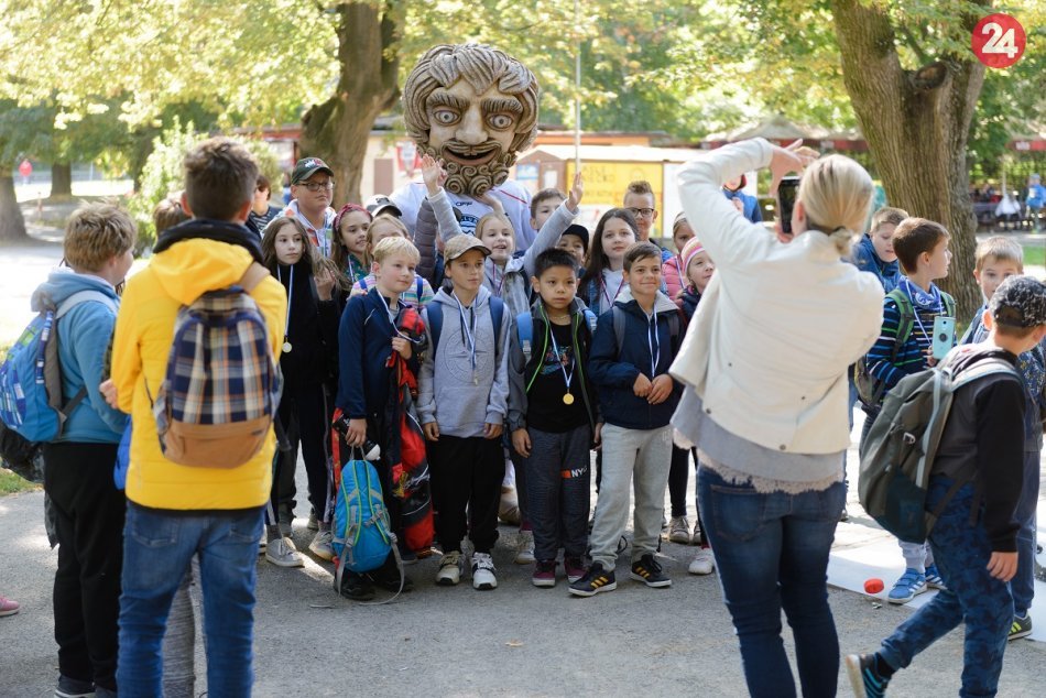 Ilustračný obrázok k článku Deň športu v mestskom parku na Sihoti: Deti prišiel podporiť aj Corgi, FOTO